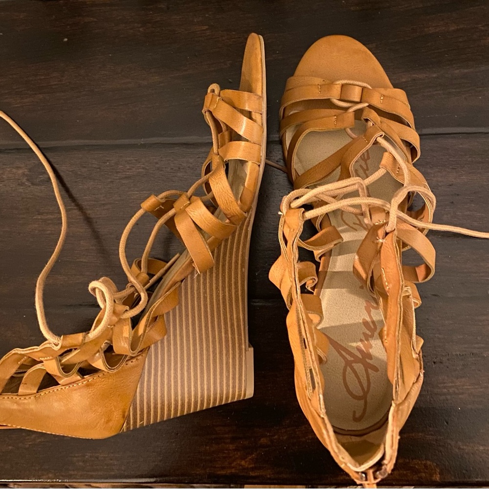 Gorgeous Tie Up Wedge Shoe